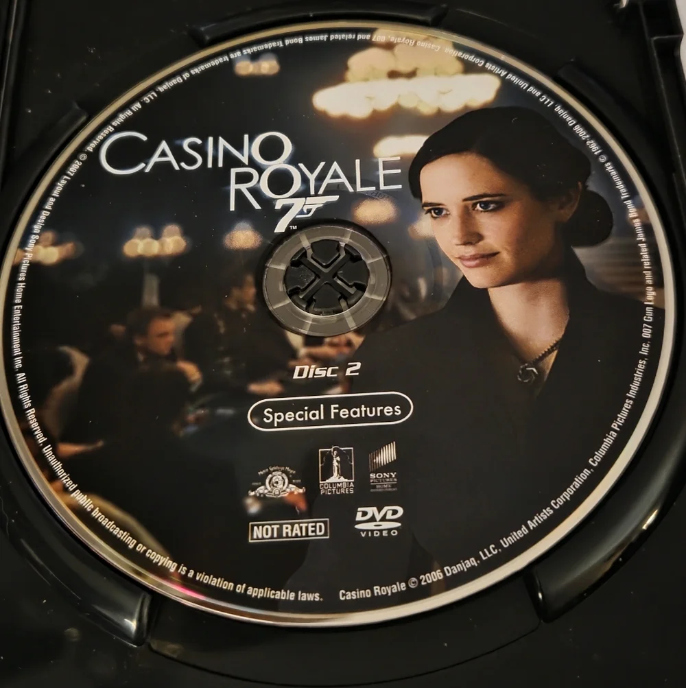 Daniel Craig 007 DVDs & Blu-ray Collection - Picture 13 of 16